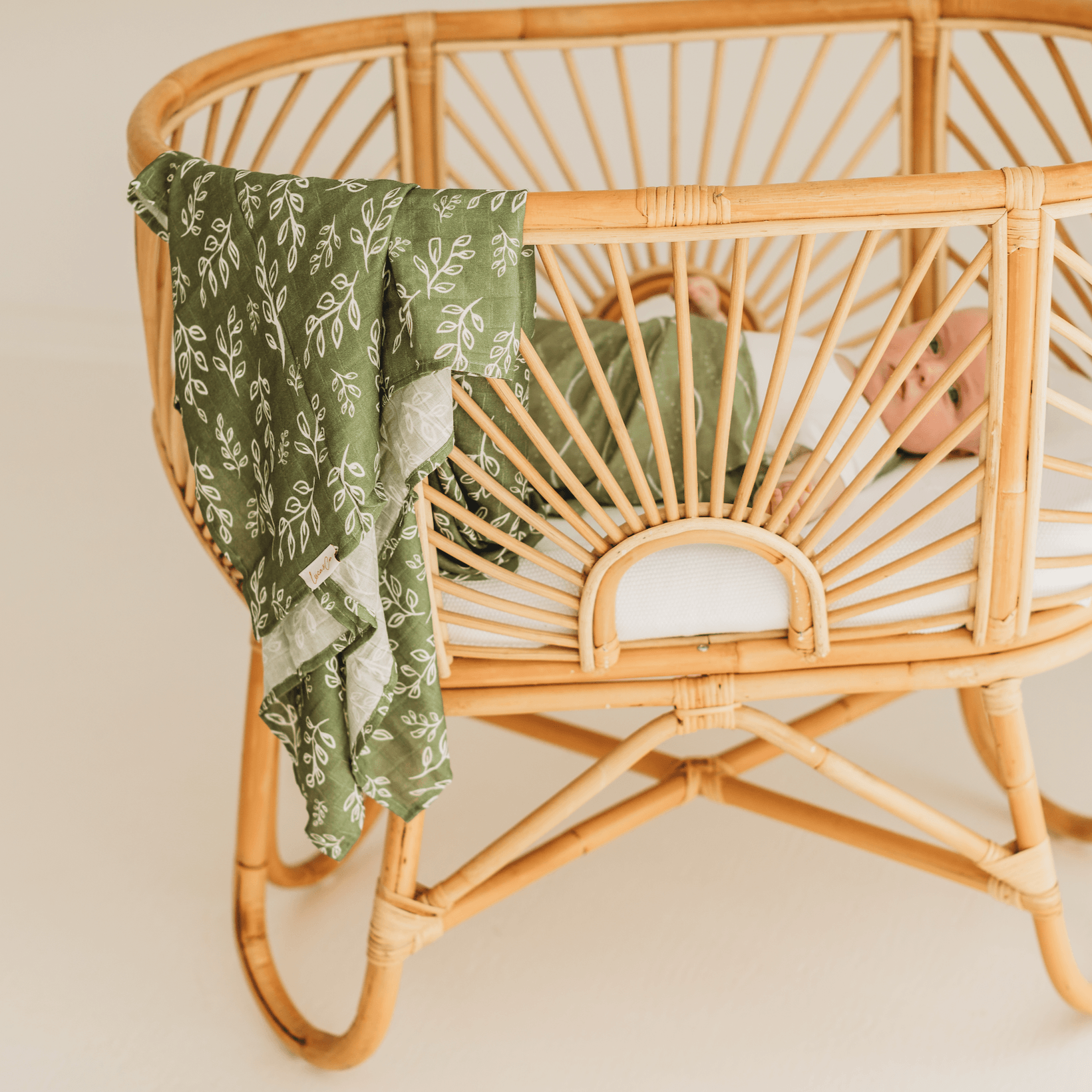 Flora Swaddle - Luca and Co Collective