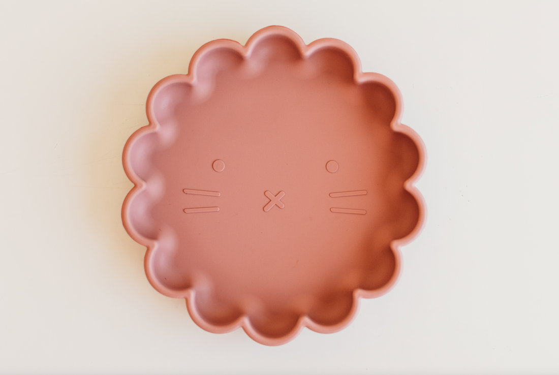 Lion Plate- DUSTY ROSE